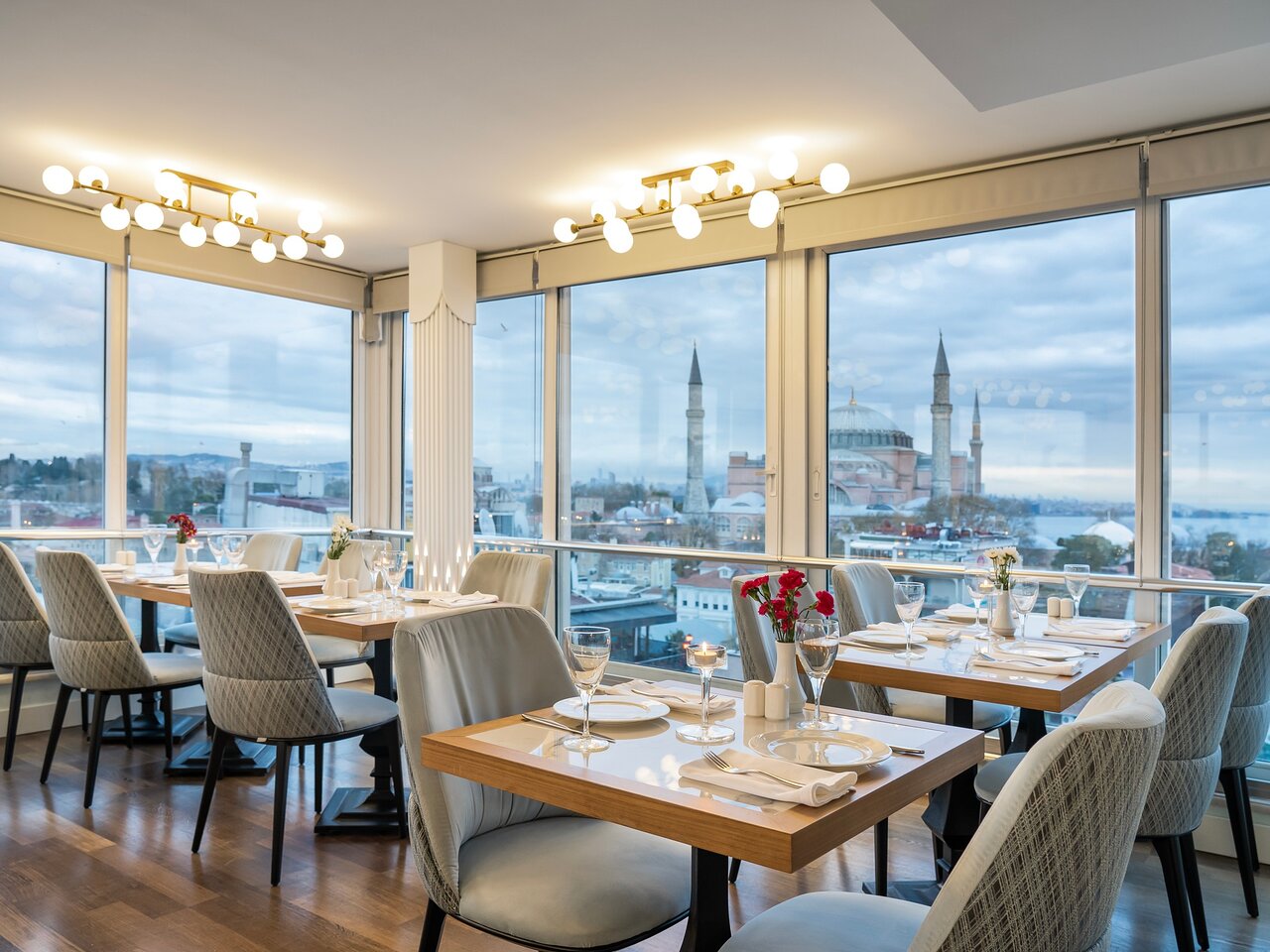 Restaurant for Lease in Delhi